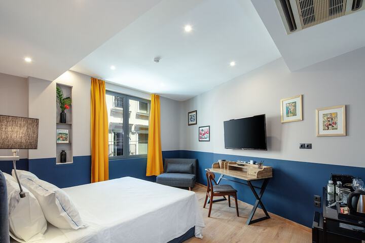 Room 10 of 112