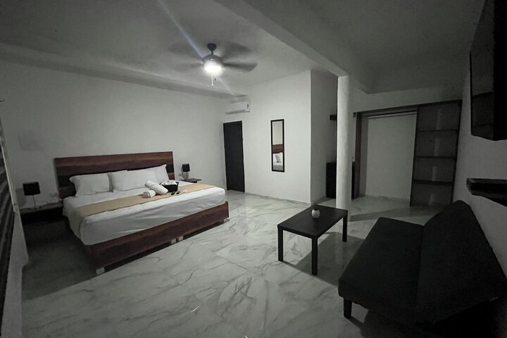 Room 59 of 108