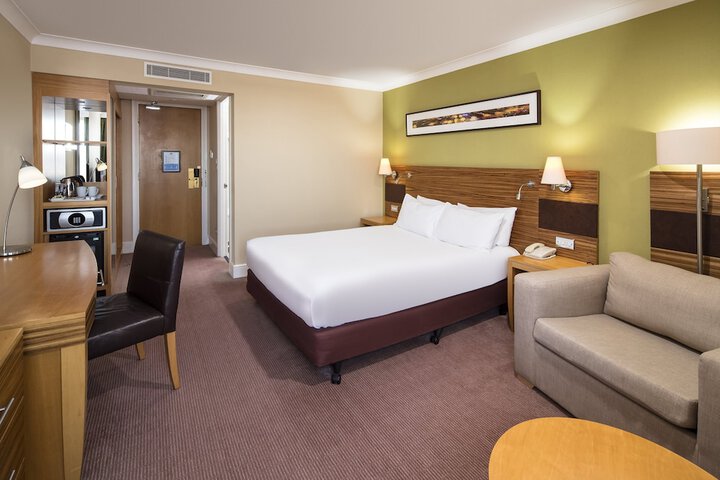 Room 19 of 90