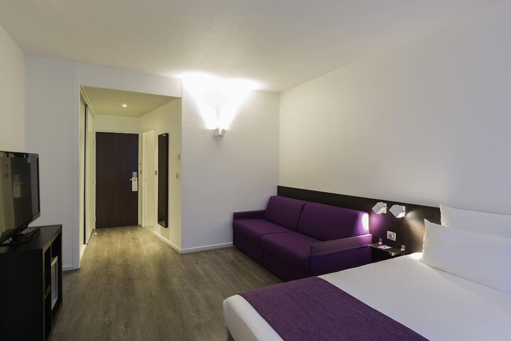 Room 72 of 278