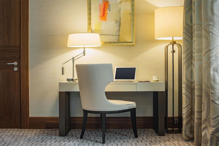 Room 15 of 208