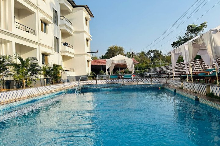 Pool 59 of 73
