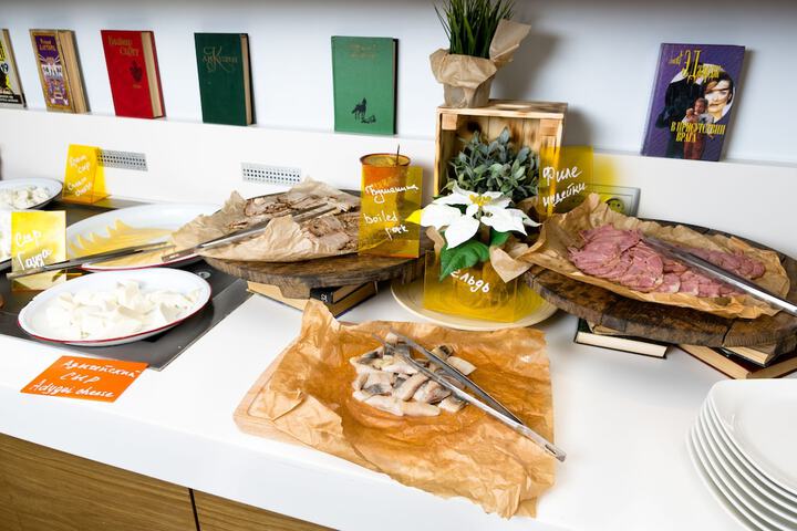 Dining 110 of 140