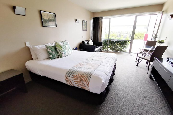 Room 15 of 65