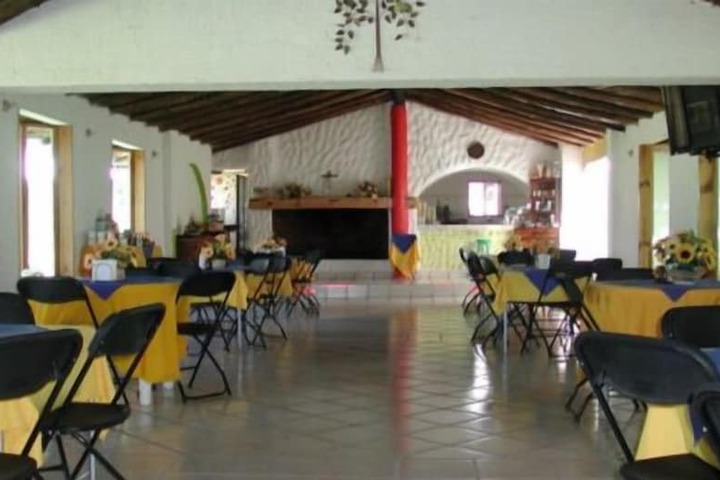 Ballroom/Hall 30 of 43