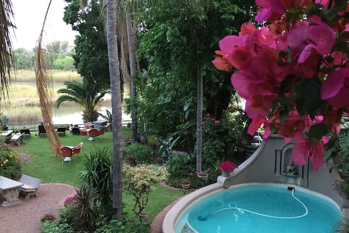 Pool Hotel