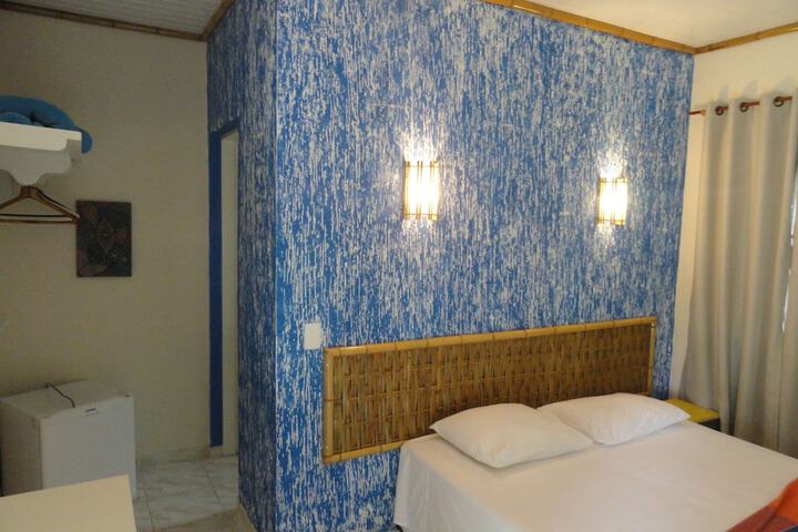 Room 11 of 36