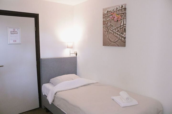 Room 3 of 51