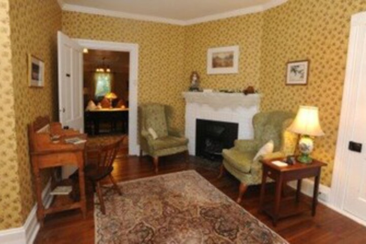 Room 30 of 43