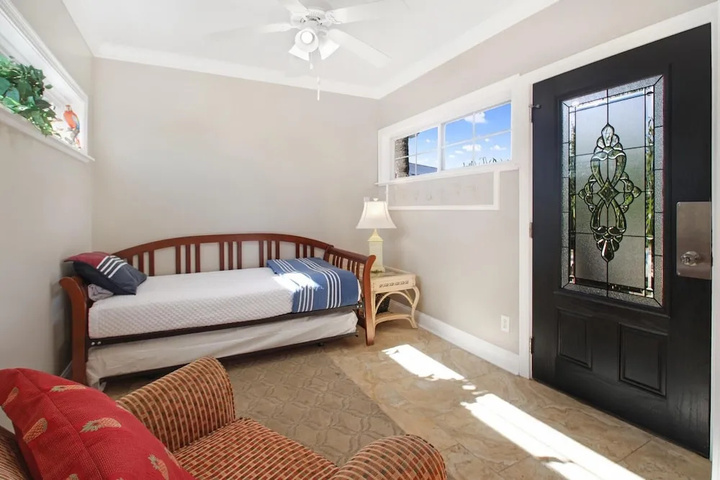 Photo of Hot Sand 4 Bedroom Home by RedAwning