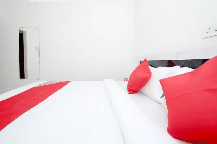 Room 10 of 20