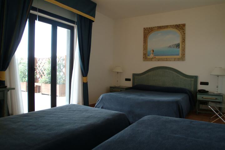 Room 7 of 46