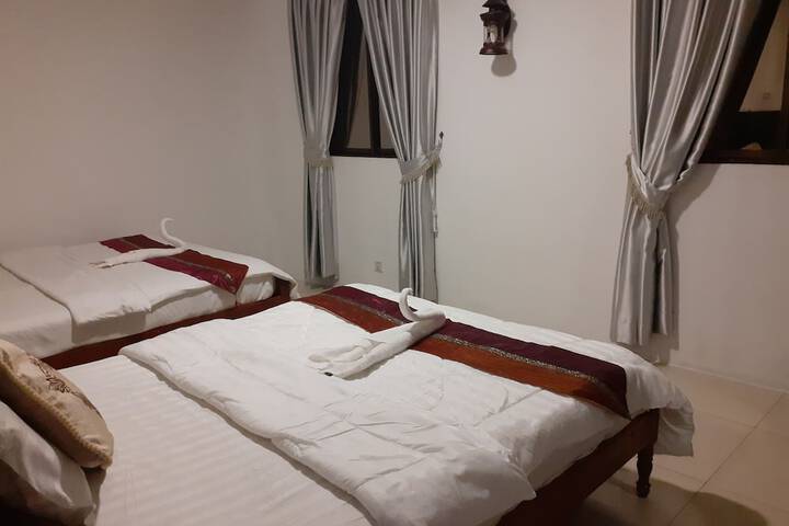 Room 13 of 48