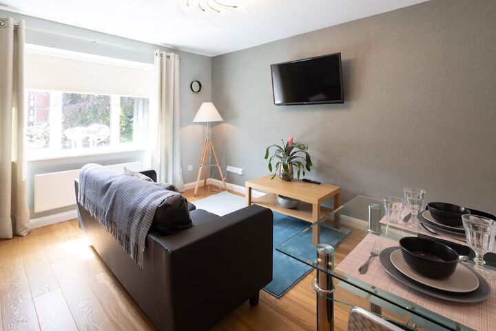 Room 14 of 25