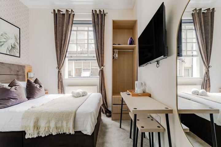 Room 74 of 110