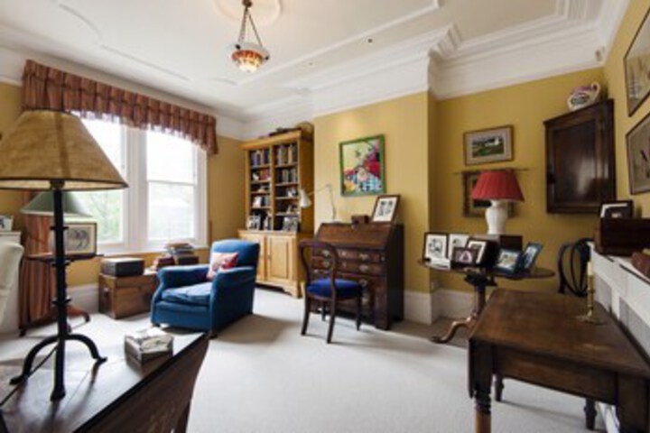 Room 33 of 67