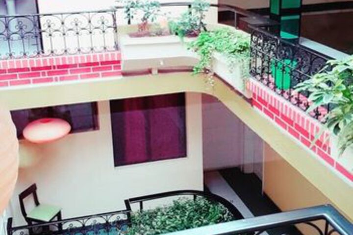 Hotel Exterior 3 of 22