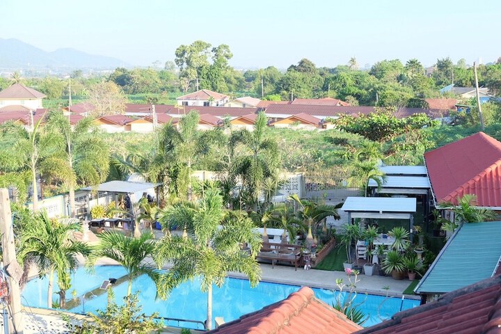 Hotel Pool