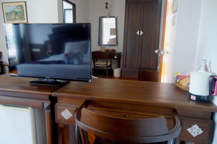 Room 28 of 62