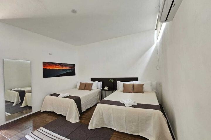 Room 5 of 13