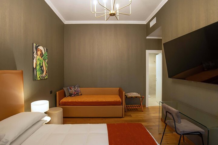 Room 35 of 97