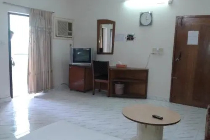 Room 6 of 26