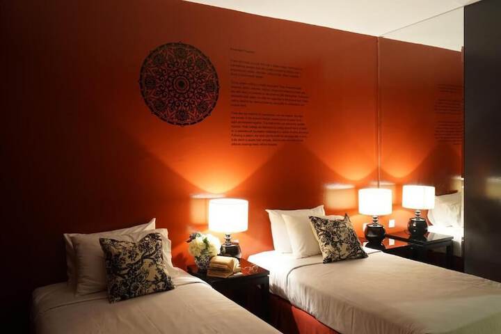 Room 18 of 63