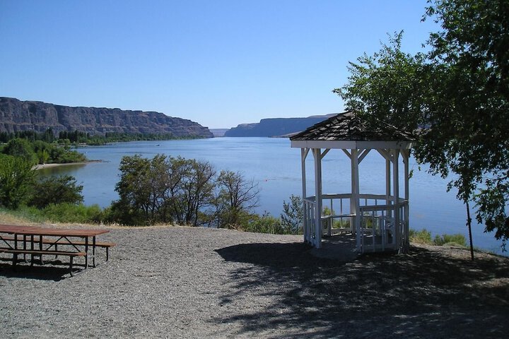 Property Grounds 17 of 19