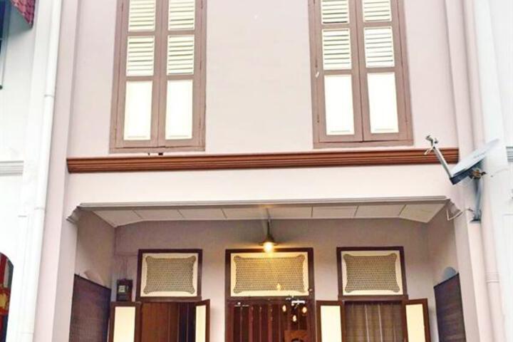 LAVENDER GREEN HOME