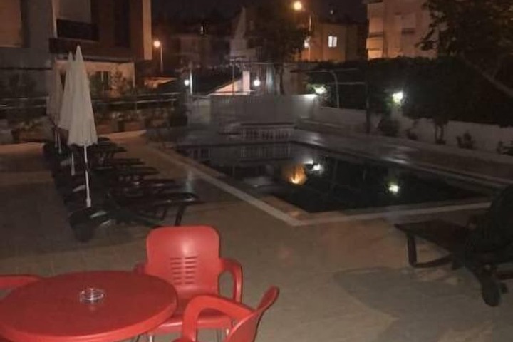 Hotel with Pool