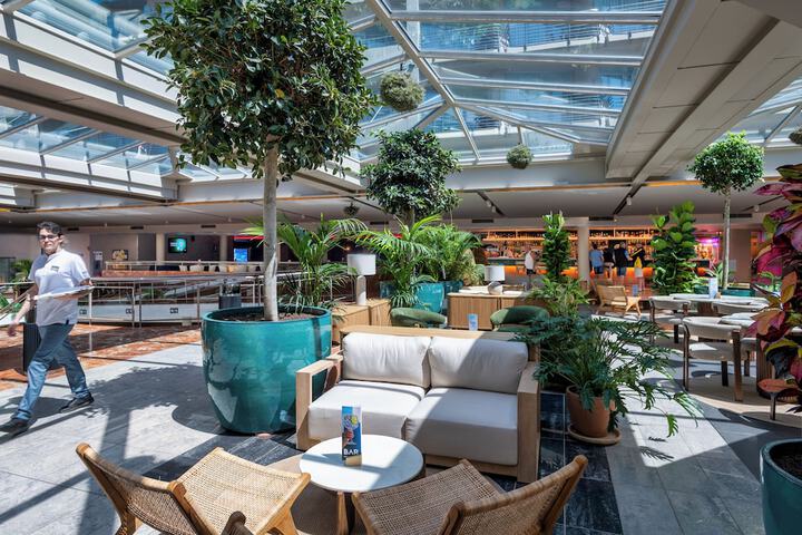 Guest Lobby