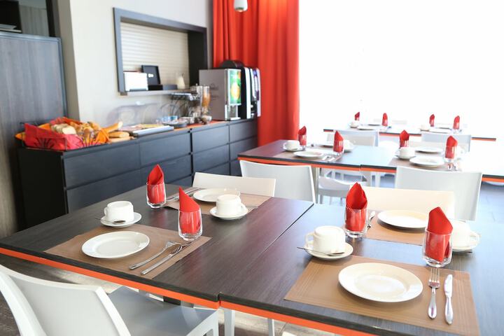Breakfast area