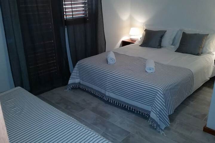 Room 9 of 36
