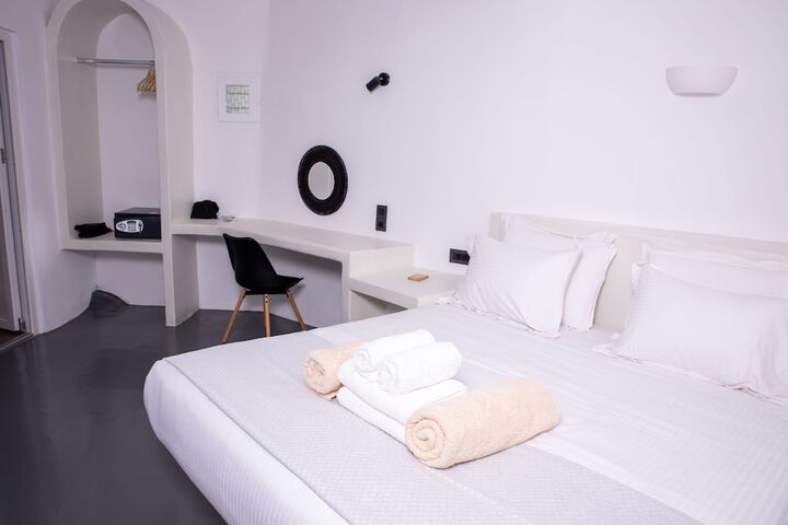 Room 5 of 117