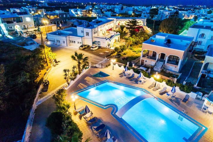 Pools & Facilities