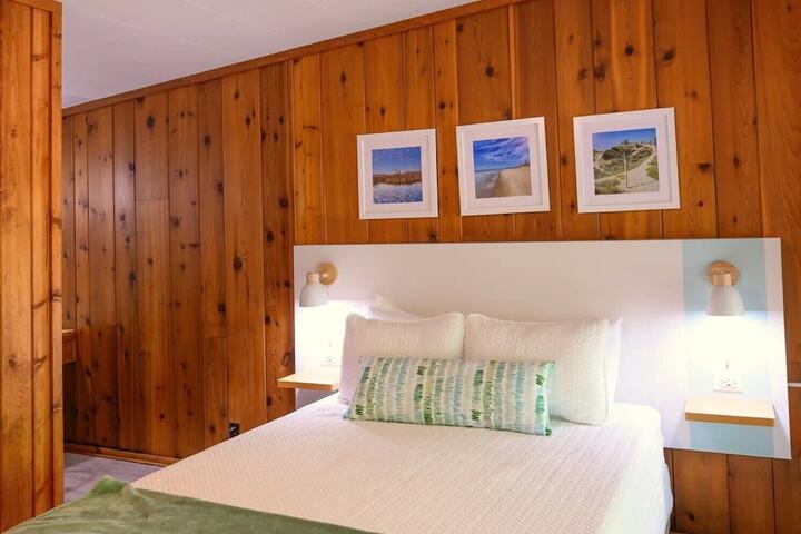 Room 25 of 59