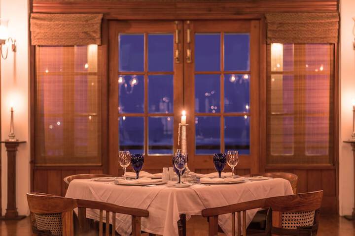 Dining 64 of 106