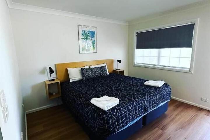 Room 14 of 33