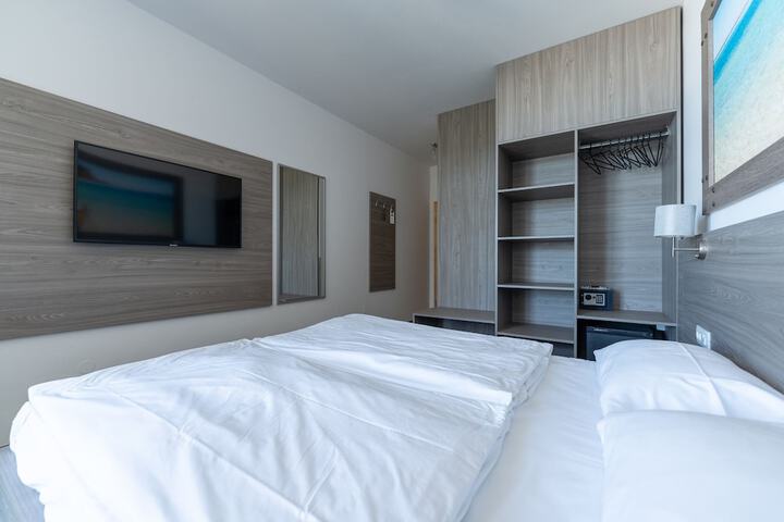 Room 29 of 79