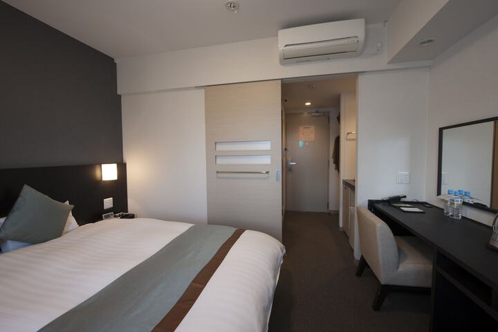 Room 17 of 69