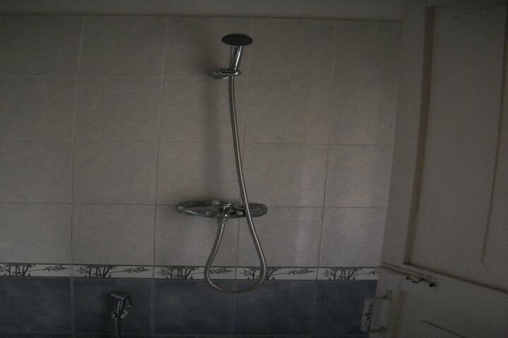 Room 7 of 17