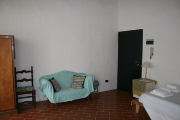 Room 13 of 26