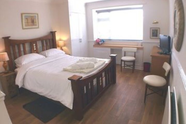 Room 30 of 42