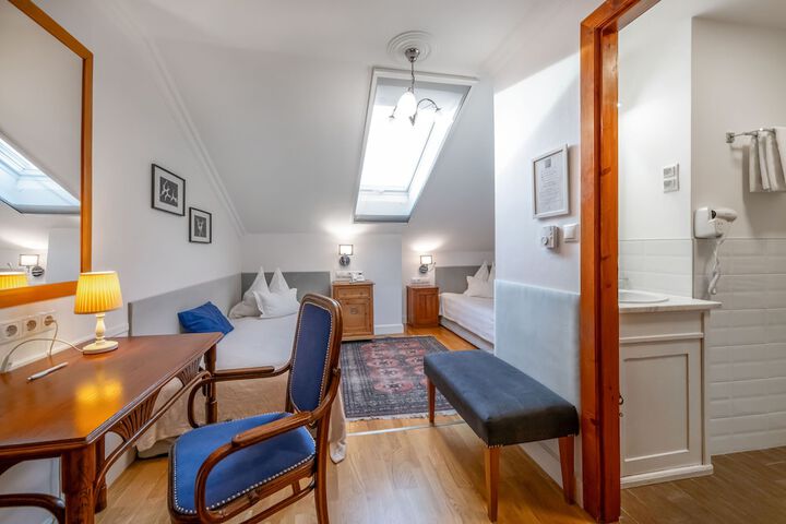 Room 19 of 58