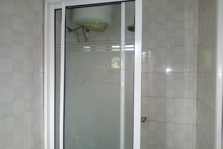 Room 7 of 11