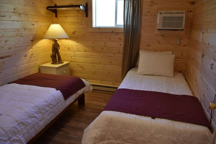 Room 2 of 36