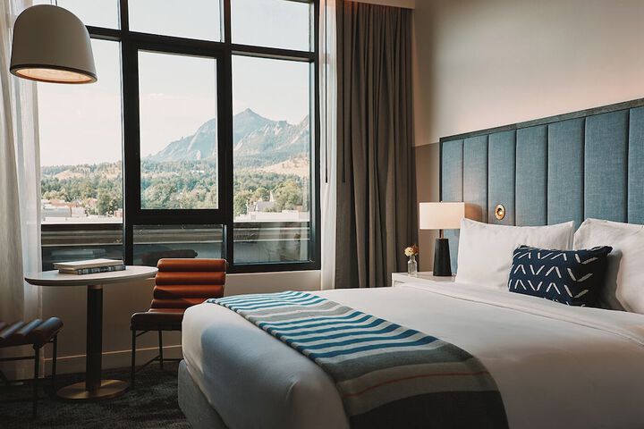 Room 21 of 62