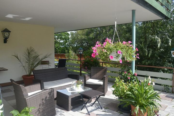 Terrace/Patio 11 of 36