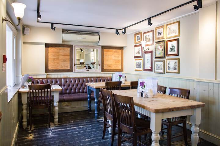 Dining Photos