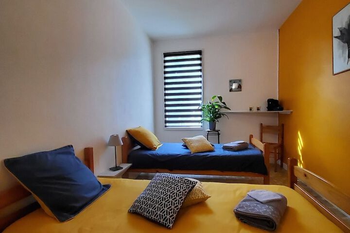 Room 12 of 39